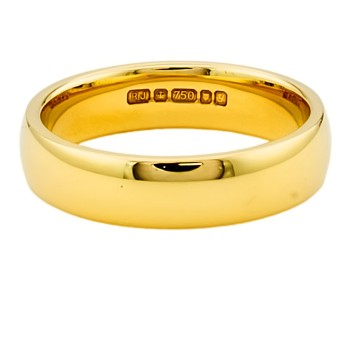 18ct Gold 5.8g Wedding Ring Size L
